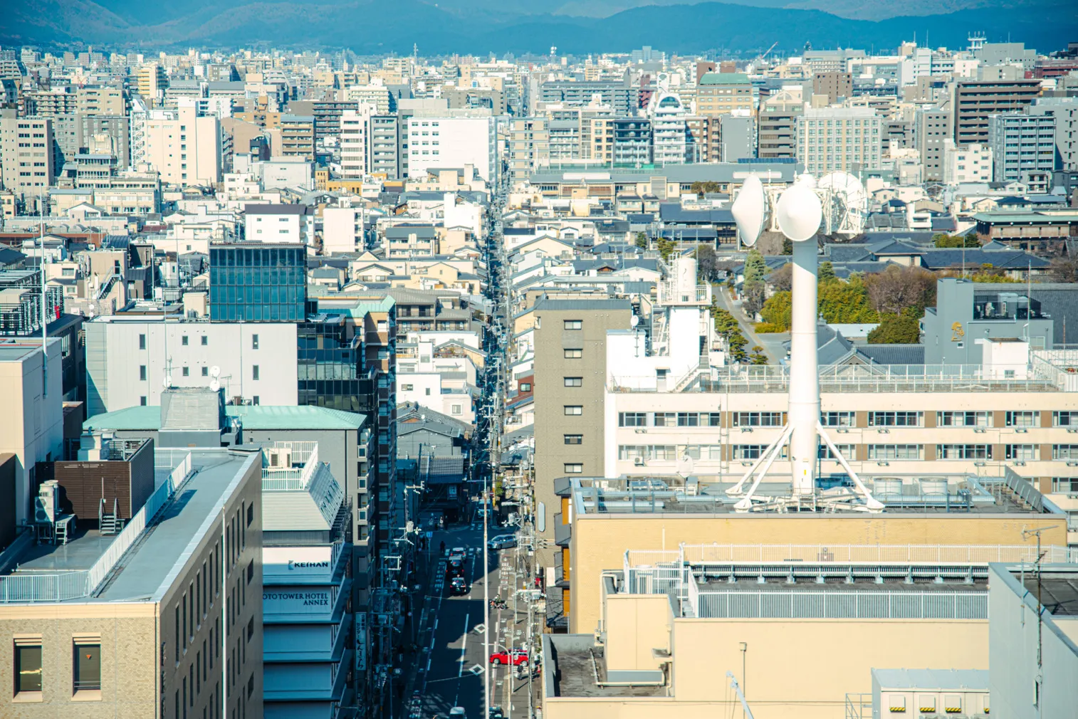 木々、空、水辺、街の遠景などを写した風景写真